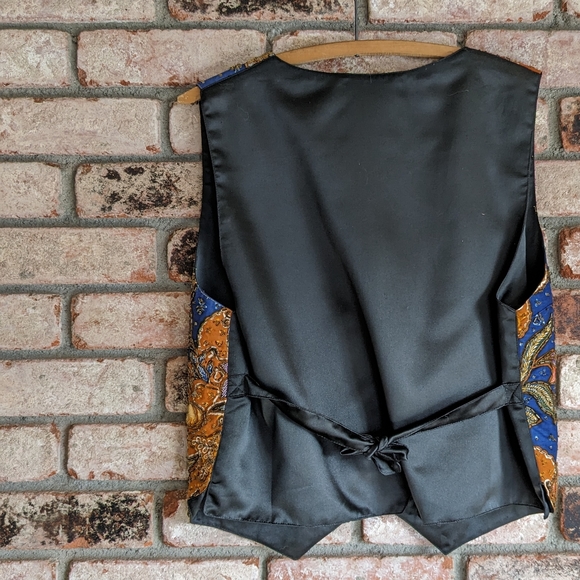 🍁 Ana Mori Batik Embroidered & Beaded Blue and Orange Floral Vest - Picture 5 of 7